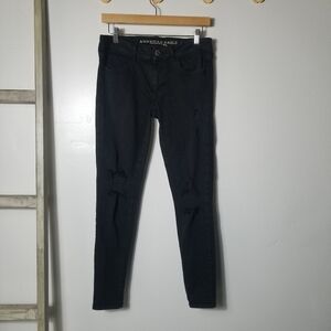 AMERICAN EAGLE WOMEN'S BLACK JEGGINGS WITH DISTRESSED KNEES SIZE 6